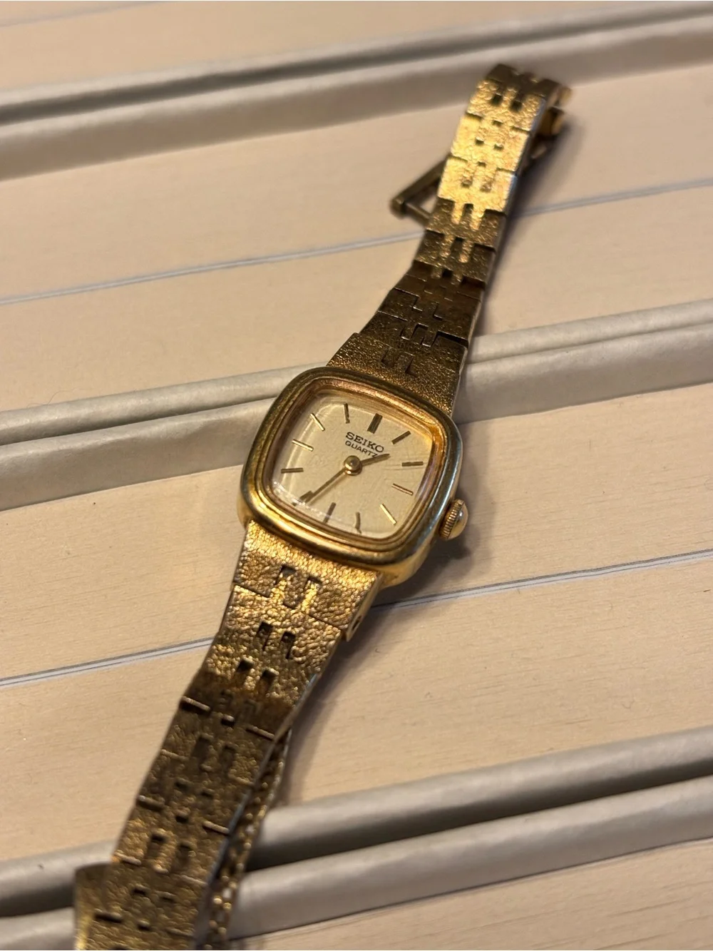 Women's Seiko Gold Bracelet Watch S420-5079 New Battery Working